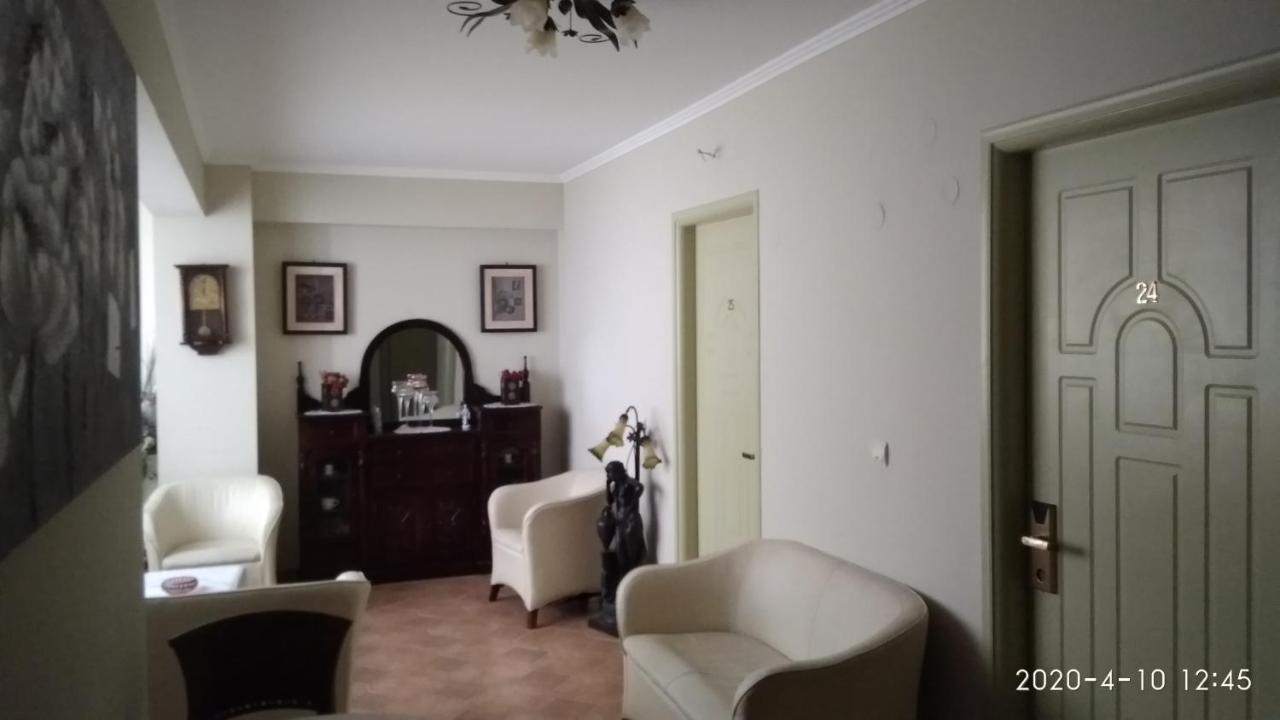 فندق Palatino لوترا إديبسو المظهر الخارجي الصورة
